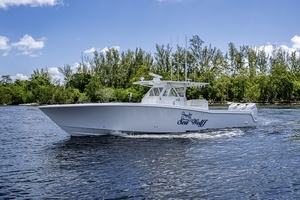 2015 Invincible 42 Open Fisherman thumbnail 20
