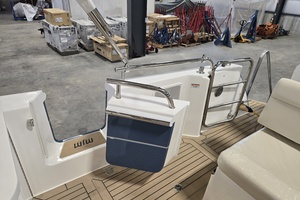 The Sunshine Crew 38ft MJM Yacht For Sale