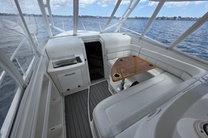 Paradise Bound 35ft Everglades Yacht For Sale