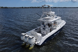 Paradise Bound 35ft Everglades Yacht For Sale