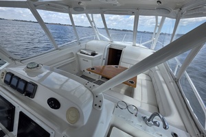 Paradise Bound 35ft Everglades Yacht For Sale