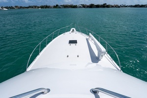 2000 Hatteras 50 Convertible thumbnail 33