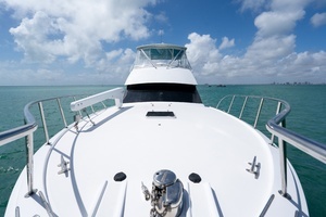 2000 Hatteras 50 Convertible thumbnail 24