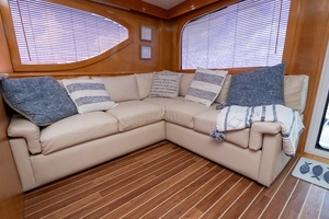 2000 Hatteras 50 Convertible thumbnail 51