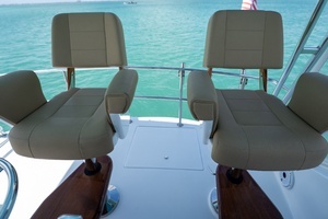 2000 Hatteras 50 Convertible thumbnail 39