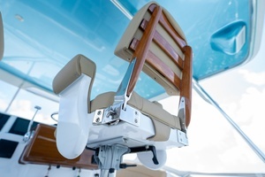 2000 Hatteras 50 Convertible thumbnail 46
