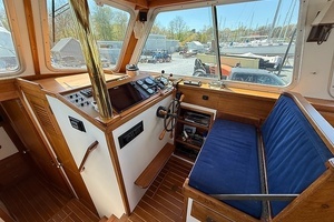 1993 Shannon Custom Downeast 36 thumbnail 13
