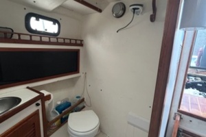 REEL EASY 35ft Eastern Yacht For Sale