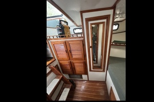 REEL EASY 35ft Eastern Yacht For Sale