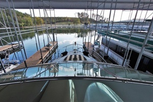2001 Carver 570 Voyager Pilothouse thumbnail 15