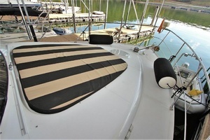 2001 Carver 570 Voyager Pilothouse thumbnail 16