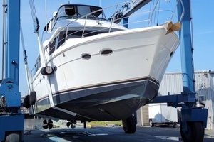 2001 Carver 570 Voyager Pilothouse thumbnail 6
