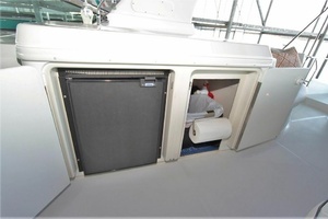 2001 Carver 570 Voyager Pilothouse thumbnail 12