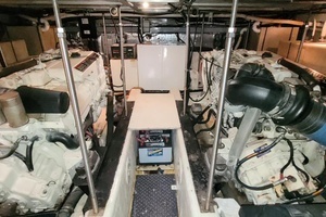 2001 Carver 570 Voyager Pilothouse thumbnail 57