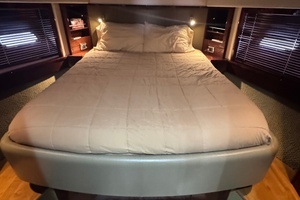 2009 Sea Ray 60 Sundancer thumbnail 7