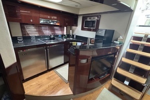 2009 Sea Ray 60 Sundancer thumbnail 5