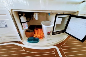 2001 Sea Ray 510 Sundancer thumbnail 26