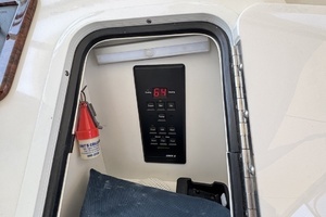 2001 Sea Ray 510 Sundancer thumbnail 38