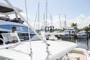 2019 Boston Whaler 380 Outrage thumbnail 18
