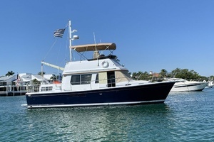 1997 Sabreline 36 Fast Trawler thumbnail 1