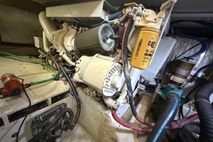 1997 Sabreline 36 Fast Trawler thumbnail 18