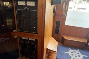 1997 Sabreline 36 Fast Trawler thumbnail 21
