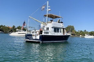 1997 Sabreline 36 Fast Trawler thumbnail 22