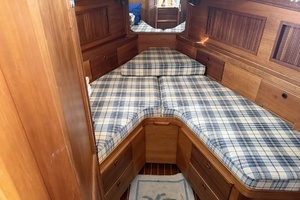1997 Sabreline 36 Fast Trawler thumbnail 8