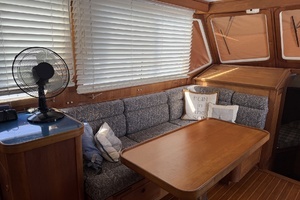 1997 Sabreline 36 Fast Trawler thumbnail 12
