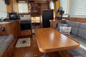1997 Sabreline 36 Fast Trawler thumbnail 10