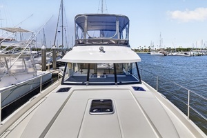 2022 Beneteau Swift Trawler 41 Fly thumbnail 34