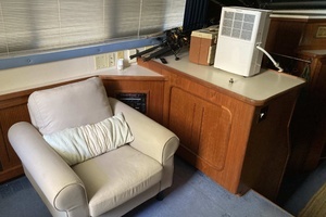 1989 Carver 3807 thumbnail 20