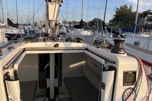 2024 Beneteau thumbnail 12