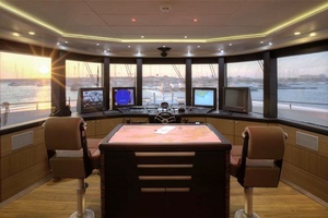SHU U RITE 111ft Curvelle Yacht For Sale