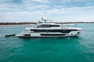 TYCOON 118ft Azimut Yacht For Sale