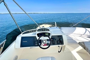 2009 Princess F54 flybridge thumbnail 11