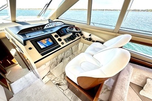 2009 Princess F54 flybridge thumbnail 28