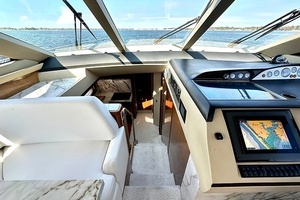 2009 Princess F54 flybridge thumbnail 26