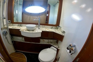 2009 Princess F54 flybridge thumbnail 49