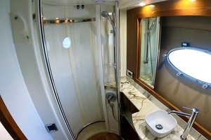 2009 Princess F54 flybridge thumbnail 50