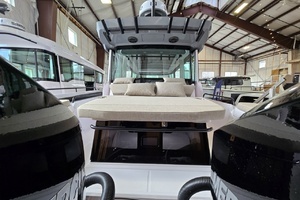 2026 Axopar Cross Cabin thumbnail 13