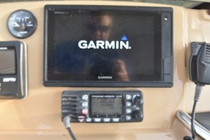 2001 Carver 444 Cockpit Motor Yacht thumbnail 57