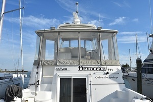 2001 Carver 444 Cockpit Motor Yacht thumbnail 4