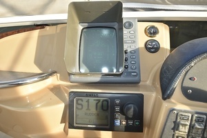 2001 Carver 444 Cockpit Motor Yacht thumbnail 53