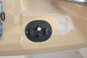 2001 Carver 444 Cockpit Motor Yacht thumbnail 58