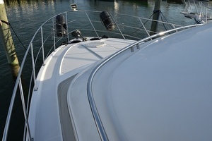 2001 Carver 444 Cockpit Motor Yacht thumbnail 61