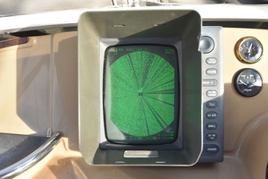 2001 Carver 444 Cockpit Motor Yacht thumbnail 55