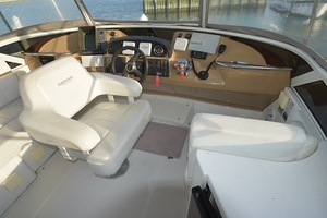 2001 Carver 444 Cockpit Motor Yacht thumbnail 49