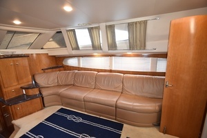 2001 Carver 444 Cockpit Motor Yacht thumbnail 18