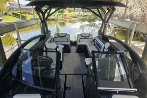 2025 Yamaha Boats 275SD thumbnail 6